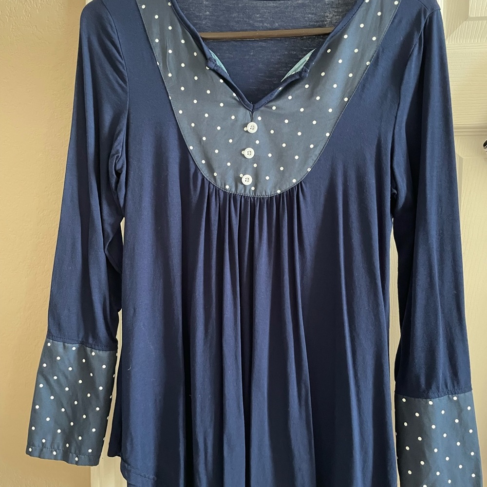 Flowy Blue blouse